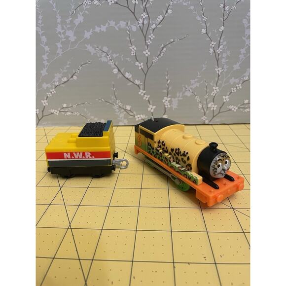 Thomas And Friends The Tank Engine Trackmaster Animal Party Leopard Percy Works - Picture 1 of 8
